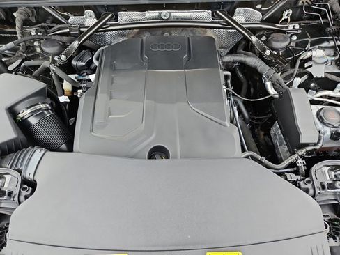 Certified 2025 Audi Q5 Premium w/ Convenience Package image 24