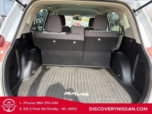 Used 2014 Toyota RAV4 LE image 32