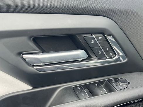 New 2025 Chevrolet Silverado EV RST image 10