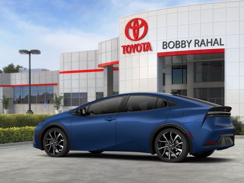 New 2026 Toyota Prius Plug-In Hybrid FWD image 5