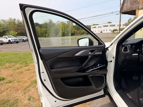 Used 2019 MAZDA CX-9 Grand Touring image 23