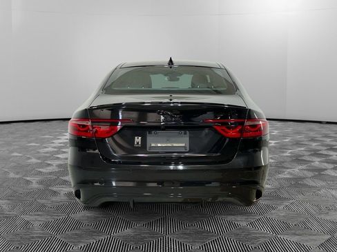 Used 2024 Jaguar XF R-Dynamic SE image 8