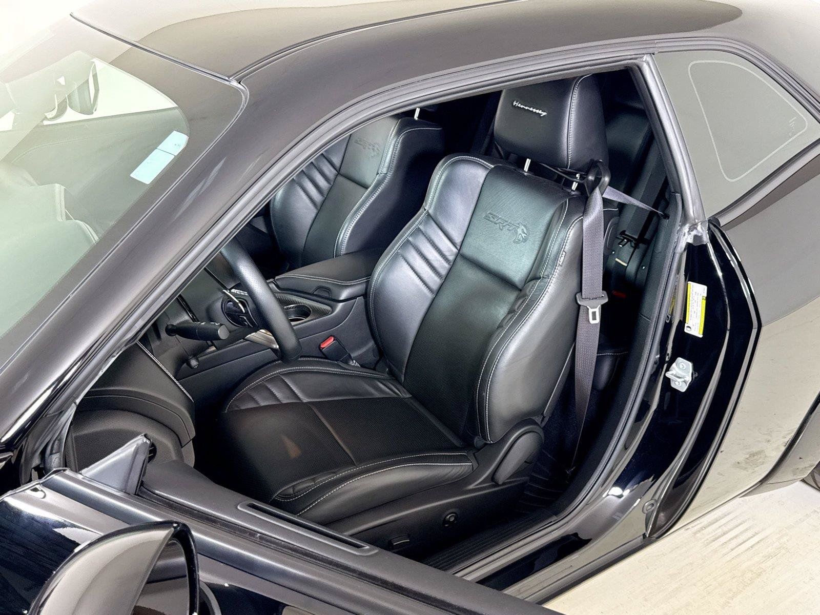 Used 2022 Dodge Challenger SRT Hellcat RWD image 14