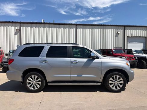 Used 2016 Toyota Sequoia Limited w/ Safety & Convenience Package AWD/4WD image 4