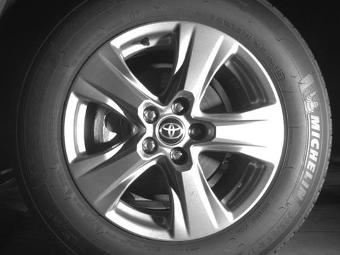 Used 2024 Toyota RAV4 XLE w/ Convenience Package AWD/4WD image 9