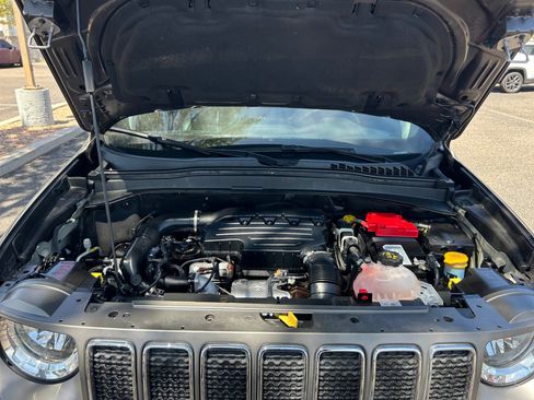 Used 2021 Jeep Renegade Limited AWD/4WD image 21