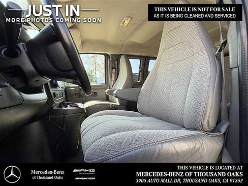 Used 2022 Chevrolet Express 3500 LT w/ LT Preferred Equipment Group image 7