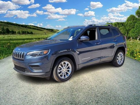 Used 2020 Jeep Cherokee Latitude image 2