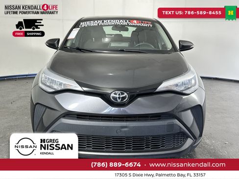 Used 2021 Toyota C-HR LE image 4