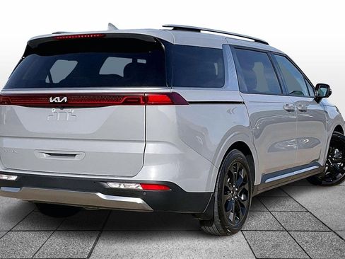 Certified 2024 Kia Carnival SX Prestige image 12