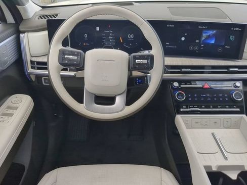 Used 2025 Hyundai Santa Fe Calligraphy AWD/4WD image 15