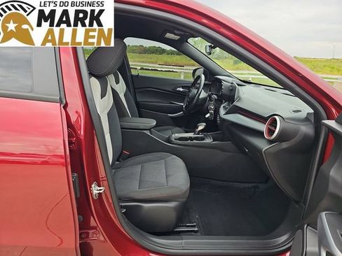 Used 2024 Chevrolet Trax RS w/ Driver Confidence Package FWD image 27