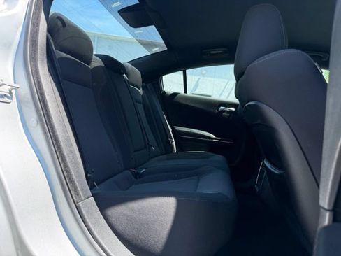 Used 2019 Dodge Charger SXT AWD/4WD image 14