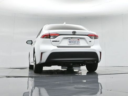 Used 2025 Toyota Corolla LE image 50