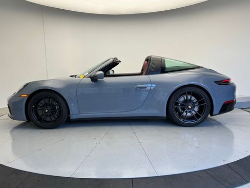 Used 2024 Porsche 911 Targa 4S image 2