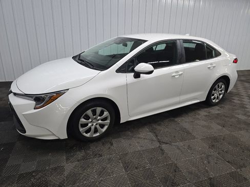 Used 2024 Toyota Corolla LE FWD image 6