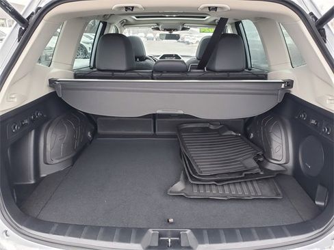 Used 2024 Subaru Forester Touring w/ Pop Package 2 image 39