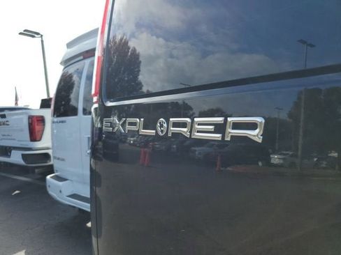 New 2025 GMC Savana 2500 w/ Driver Convenience Package image 9