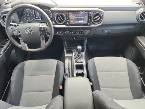 Used 2020 Toyota Tacoma TRD Off-Road image 34