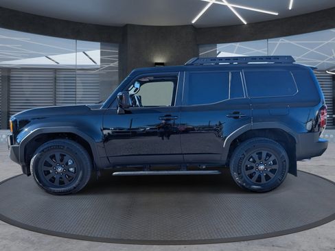 Used 2024 Toyota Land Cruiser image 3