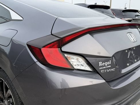 Used 2020 Honda Civic Sport image 11