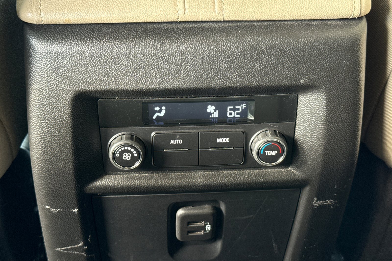 Used 2023 Chevrolet Traverse LS FWD image 20