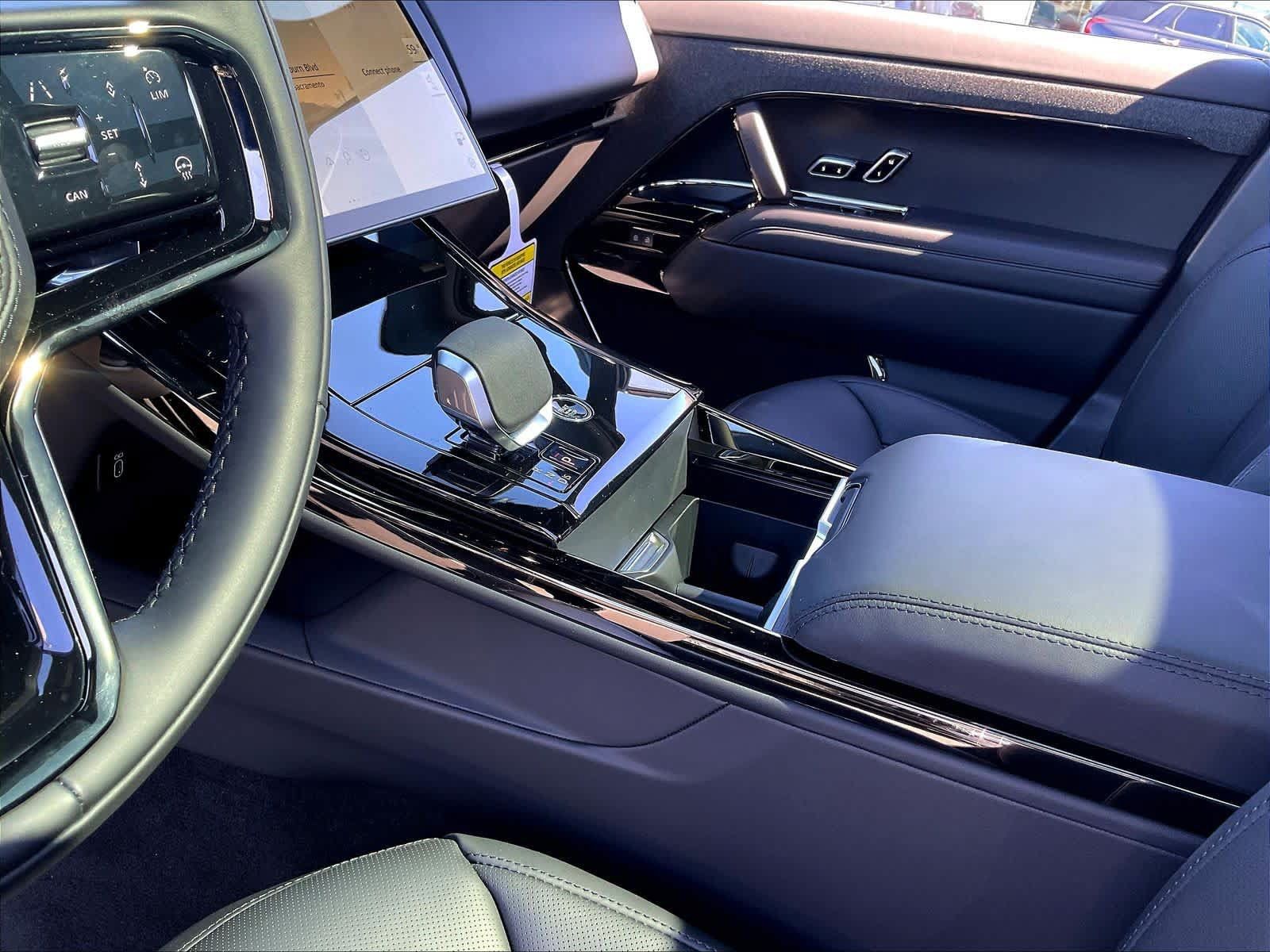 New 2026 Land Rover Range Rover Sport Dynamic SE AWD/4WD image 10