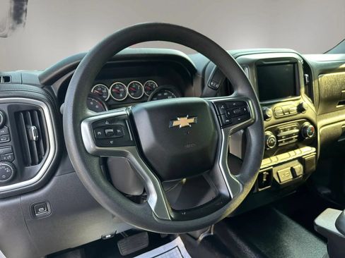 Used 2020 Chevrolet Silverado 1500 LT AWD/4WD image 11