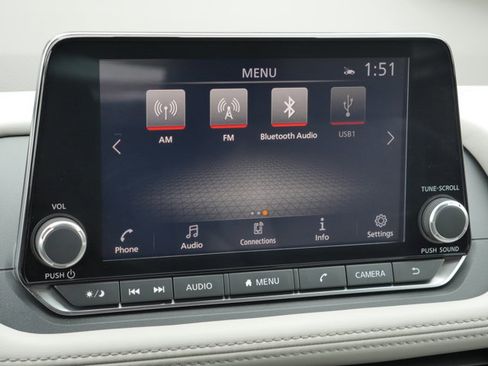 Certified 2022 Nissan Rogue SV image 17