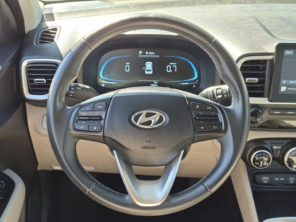 Used 2026 Hyundai Venue SEL FWD image 23