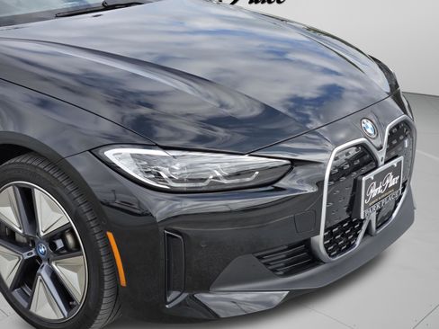 Used 2024 BMW i4 eDrive40 w/ Premium Package RWD image 11