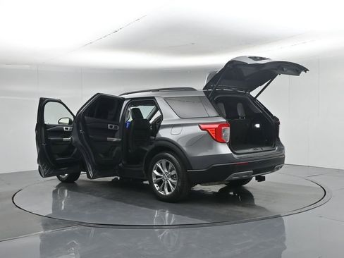 Certified 2023 Ford Explorer XLT w/ Equipment Group 202A RWD image 40