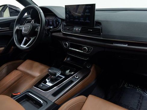 Used 2022 Audi Q5 2.0T Prestige w/ Prestige Package image 27
