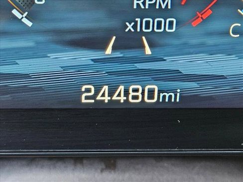 Used 2025 Chevrolet Equinox LT w/ Convenience Package II FWD image 8