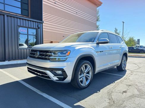 Used 2018 Volkswagen Atlas SE AWD/4WD image 1