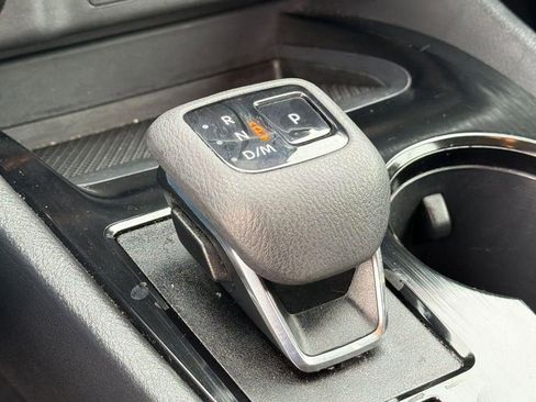 Used 2025 Nissan Rogue SV FWD image 15