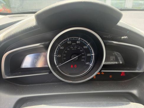 Used 2020 Toyota Yaris XLE FWD image 12