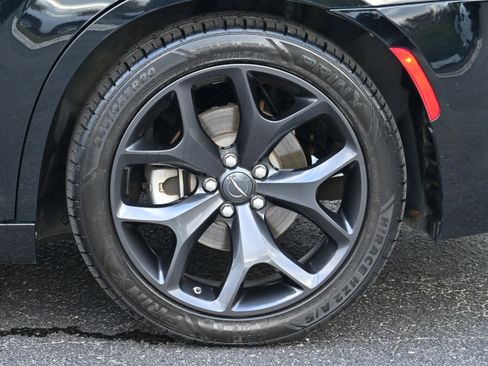 Used 2022 Chrysler 300 S w/ Comfort Group image 34