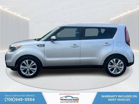 Used 2015 Kia Soul + FWD image 9