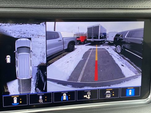 Used 2021 GMC Yukon XL Denali w/ LPO, Illumination Package image 14