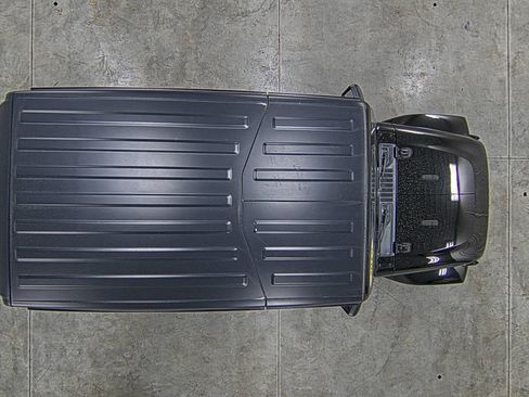 Used 2019 Jeep Wrangler Unlimited Sahara w/ Safety Group image 38