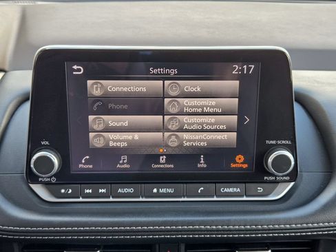 Used 2023 Nissan Rogue SV FWD image 11