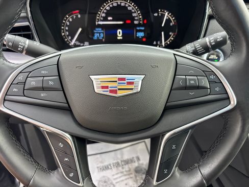 Used 2018 Cadillac XT5 Luxury w/ Driver Awareness Package FWD image 16
