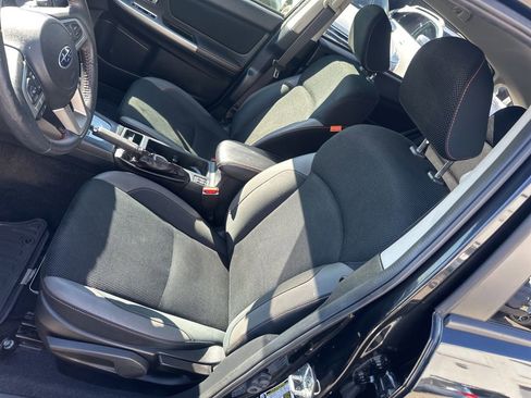 Used 2017 Subaru Crosstrek 2.0i Premium image 10