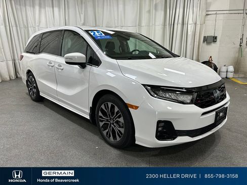 Certified 2025 Honda Odyssey Elite image 2