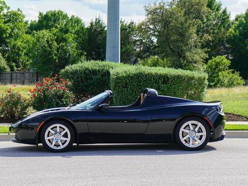 Used 2010 Tesla Roadster RWD image 4