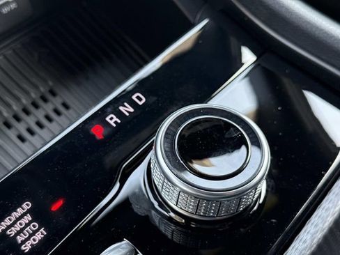 New 2026 Jeep Grand Cherokee Altitude AWD/4WD image 15