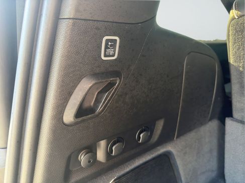 Used 2024 Jeep Grand Wagoneer Series III AWD/4WD image 14