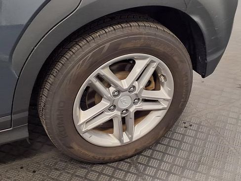 Used 2019 Hyundai Kona SE AWD/4WD image 12