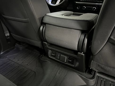 Used 2024 GMC Sierra 1500 Elevation image 57